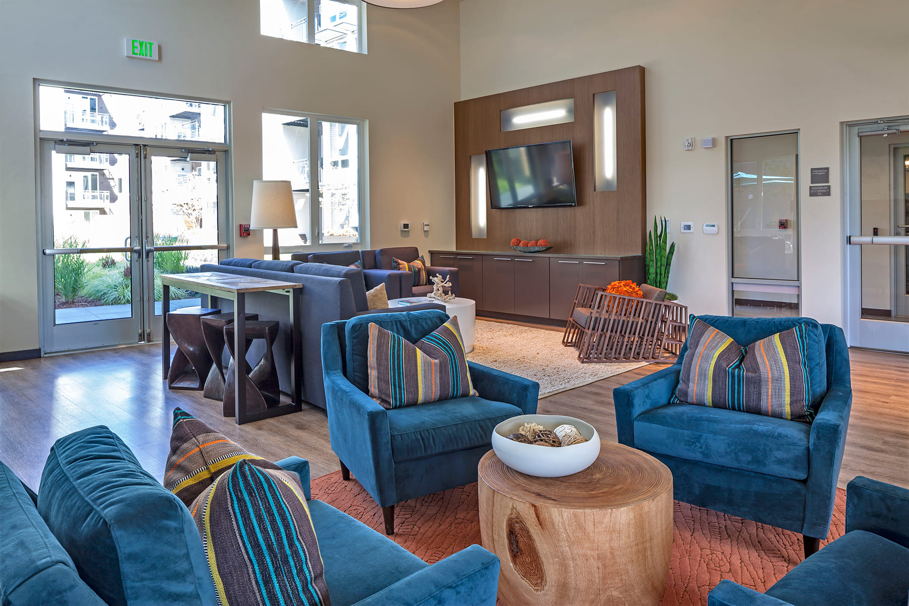 Golden chain with trust text